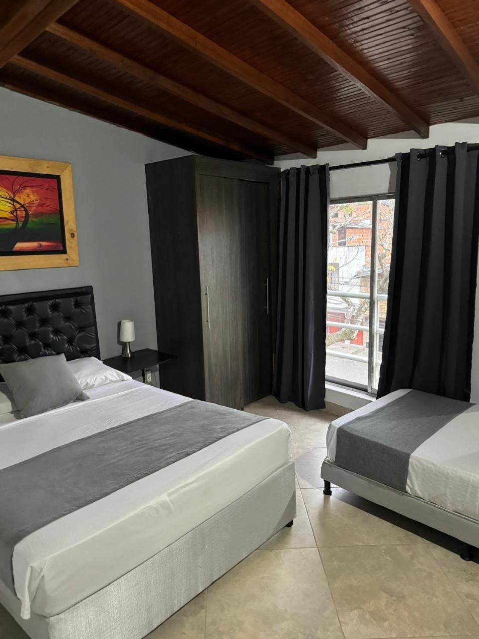 Hotel Gemas San Joaquin 1 Medellín Exterior foto