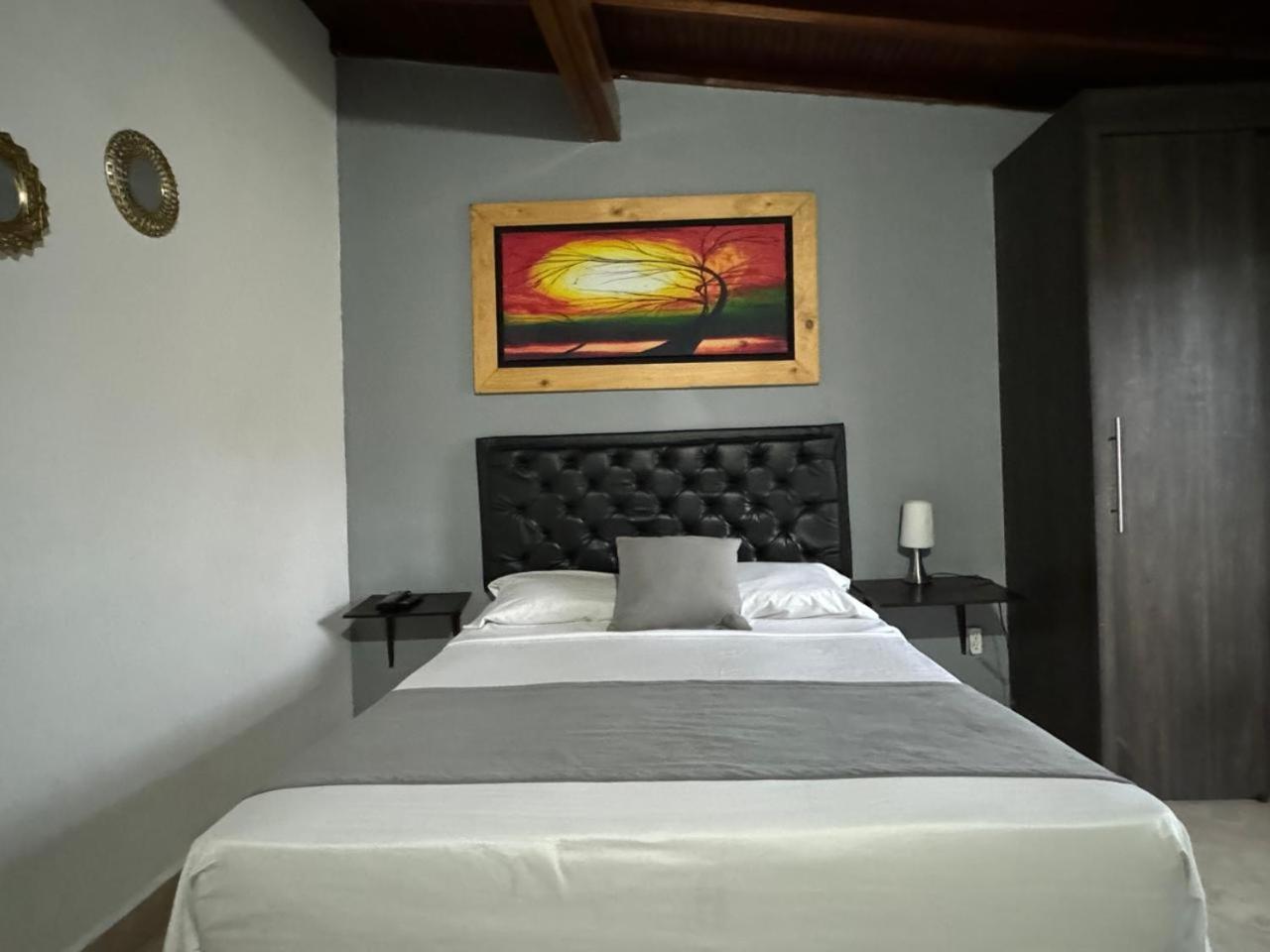 Hotel Gemas San Joaquin 1 Medellín Exterior foto